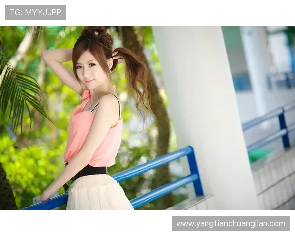 日本美女倾心足球明星的浪漫故事与激情碰撞